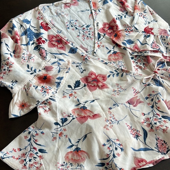 Floral 1/2 Sleeve Tie Blouse - Picture 8 of 14